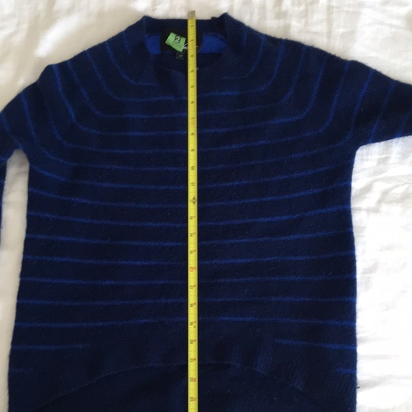 100% cashmere LINE The Label stripped sweater, with curved hem, suuuper soft! - Picture 6 of 6